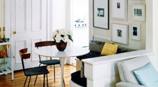 Картинка по теме - как оформить пустую стену