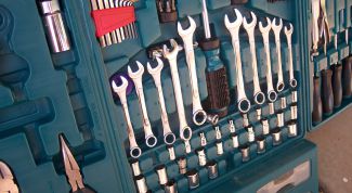 Картинка по теме - как выбрать набор инструментов