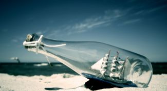 Картинка по теме - как засунуть кораблик в бутылку