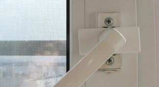 Картинка по теме - как снять ручку на пластиковых окнах