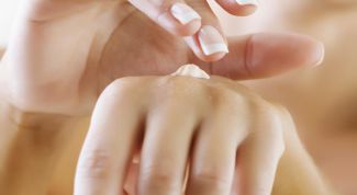 Картинка по теме - как избавиться от царапин на руках