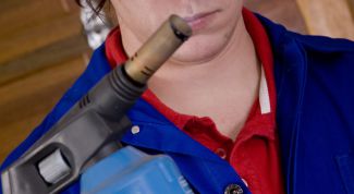 Картинка по теме - как снять старую краску с дверей