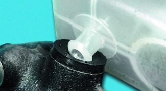 Картинка по теме - как заменить главный тормозной цилиндр