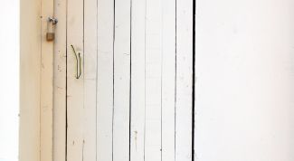 Картинка по теме - как покрасить старые двери