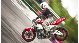 Картинка по теме - как поднять заднее колесо