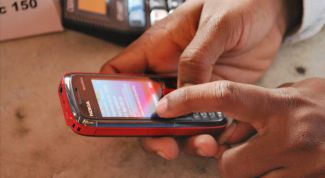 Картинка по теме - как перебросить деньги с одного телефона на другой