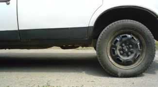 Картинка по теме - как приподнять машину