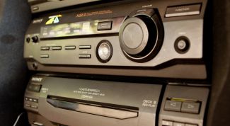 Картинка по теме - как подключить колонки от центра к компьютеру