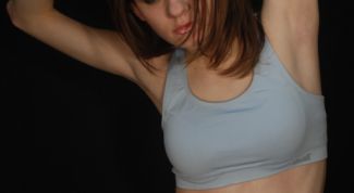 Картинка по теме - как удаляют растительность подмышками