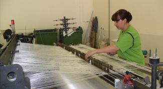 Картинка по теме - как производят стекловолокно