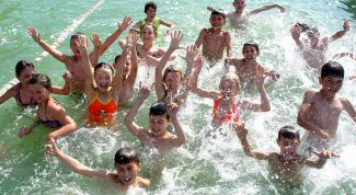 Картинка по теме - как отдохнуть летом детям