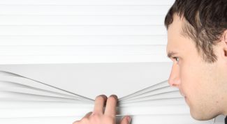 Картинка по теме - как снять горизонтальные жалюзи