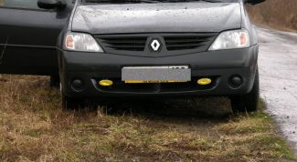 Картинка по теме - как поменять лампочку фары renault logan