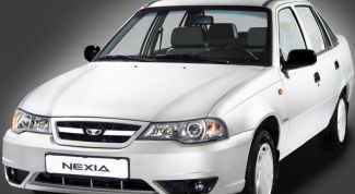 Картинка по теме - как проверить натяжение ремня генератора