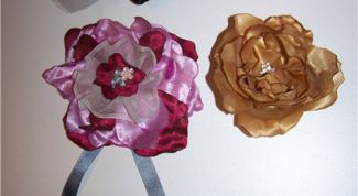 Картинка по теме - как сделать цветы из атласа