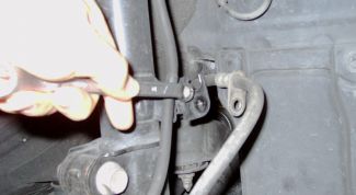 Картинка по теме - как снять датчик abs