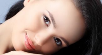 Картинка по теме - как избавиться от сухости губ