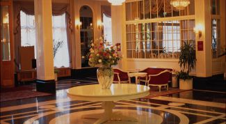 Картинка по теме - как повесить ламбрекен на шторах