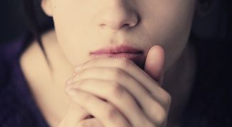 Картинка по теме - как научиться скрывать эмоции