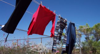 Картинка по теме - как избавиться от запаха сырости в одежде