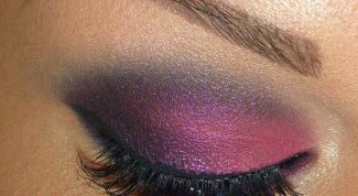 Картинка по теме - как сделать стойкий макияж