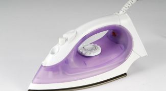 Картинка по теме - как удалить пятно от утюга на черном