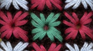 Картинка по теме - как вышивать по трикотажу