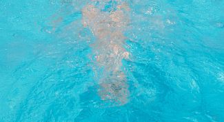 Картинка по теме - как научиться плавать на спине