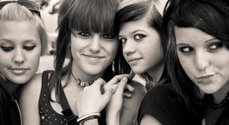 Картинка по теме - как отличить эмо