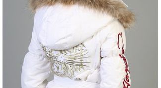 Картинка по теме - как почистить белый пуховик