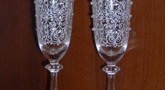 Картинка по теме - как приклеить стразы на стекло