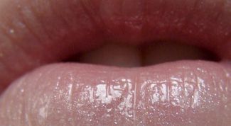 Картинка по теме - как убрать опухоль на губе