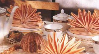 Картинка по теме - как заворачивать салфетки для стола