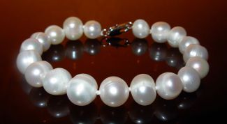 Картинка по теме - как собрать бусы из жемчуга