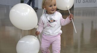 Картинка по теме - как научить малыша ходить