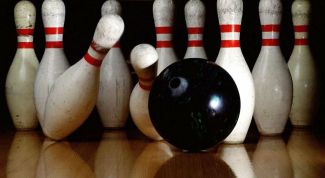 Картинка по теме - как сделать боулинг самому