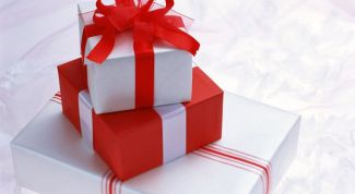 Картинка по теме - как выбрать подарок маме