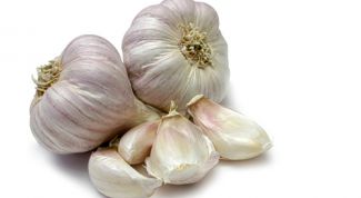 Картинка по теме - как чистить чеснок