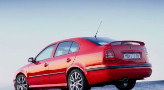 Картинка по теме - как снять задний бампер на шкоде