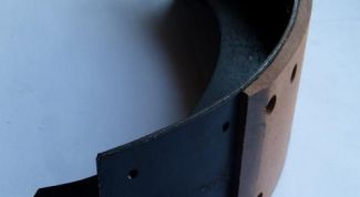 Картинка по теме - как заменить тормозные накладки