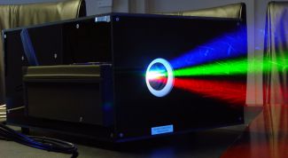 Картинка по теме - как подключить проектор и монитор