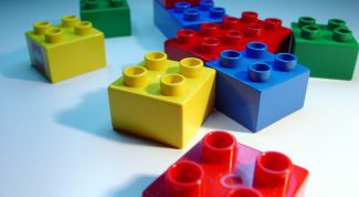 Картинка по теме - как приучить ребенка играть самостоятельно