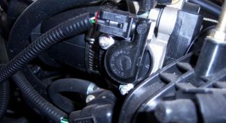 Картинка по теме - как поменять регулятор холостого хода