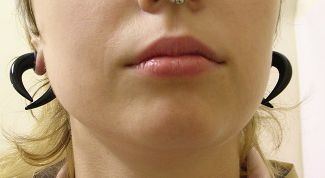 Картинка по теме - как колоть нос