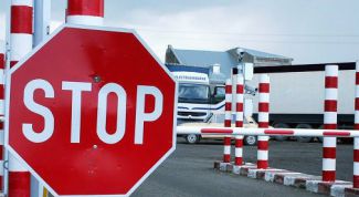 Картинка по теме - как перевозить товар через границу