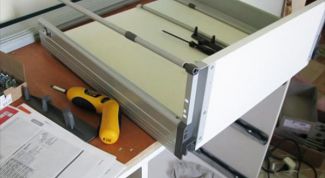 Картинка по теме - как собрать кухонный шкаф