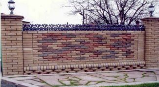Картинка по теме - как построить кирпичный забор