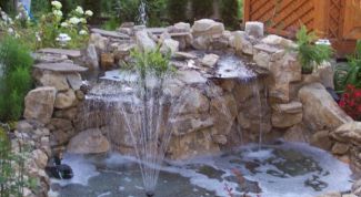 Картинка по теме - как построить фонтан на дачном участке