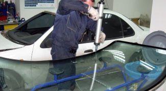 Картинка по теме - как установить ветровое стекло