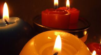 Картинка по теме - как удалить пятна от парафина